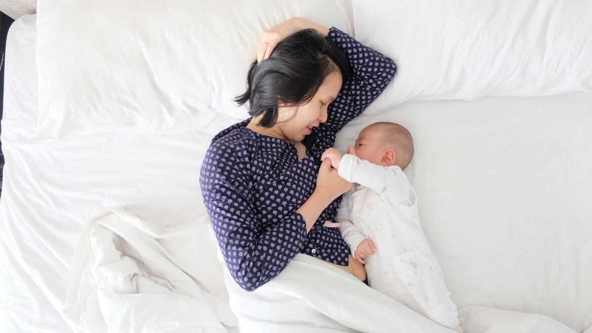 How to Manage Sleep Deprivation with a Newborn?