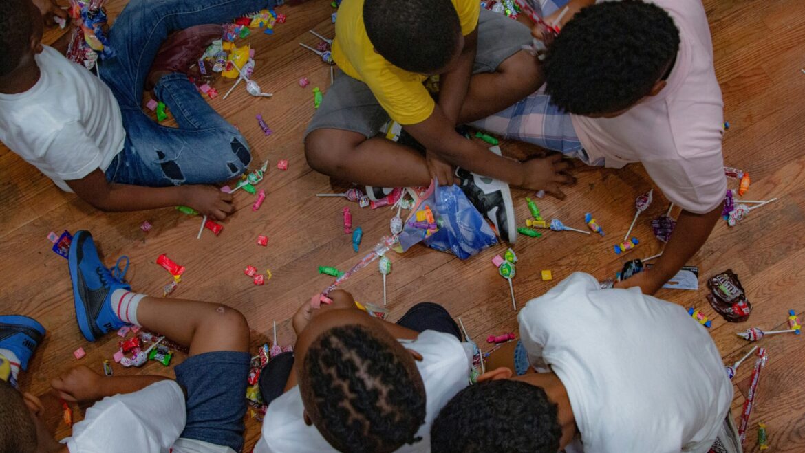 Toddler Brain Boosters: Fun Activities for Learning Through Play 