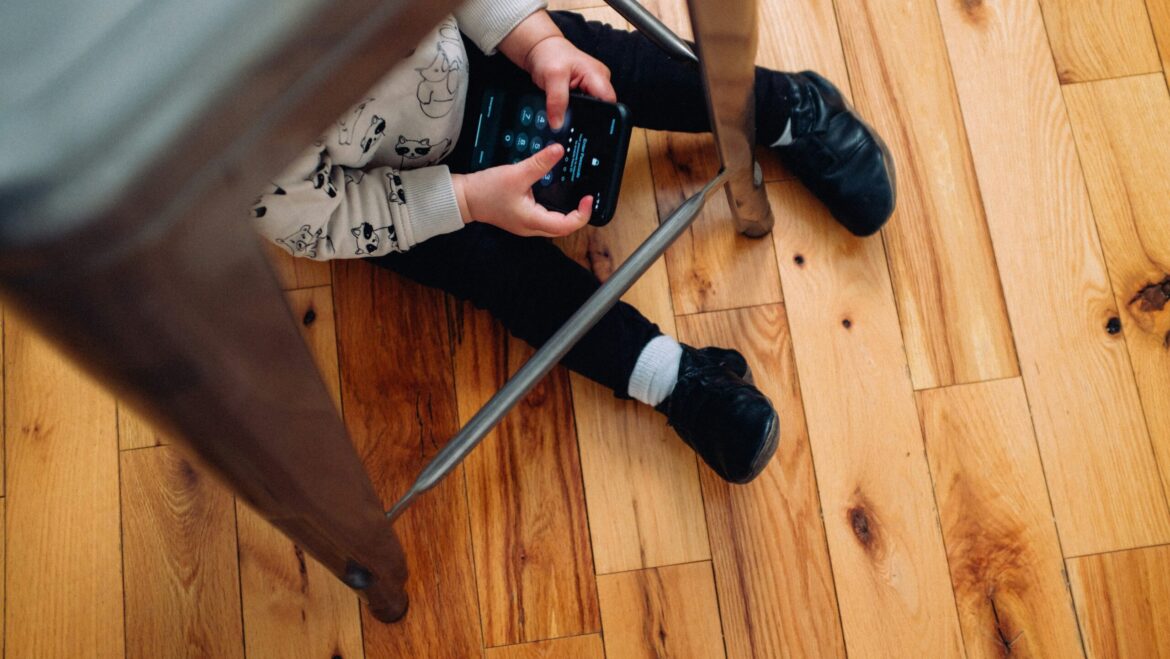 Screen-Free Fun Activities: Engaging Your Toddler Without a Tablet 