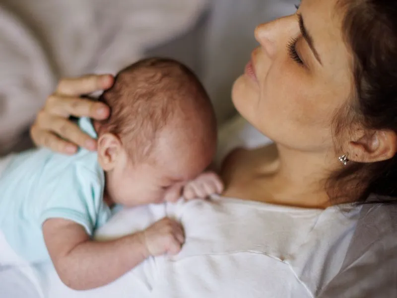 How to Care for a Newborn While Adjusting to Postpartum Life How to Care for a Newborn While Adjusting to Postpartum Life